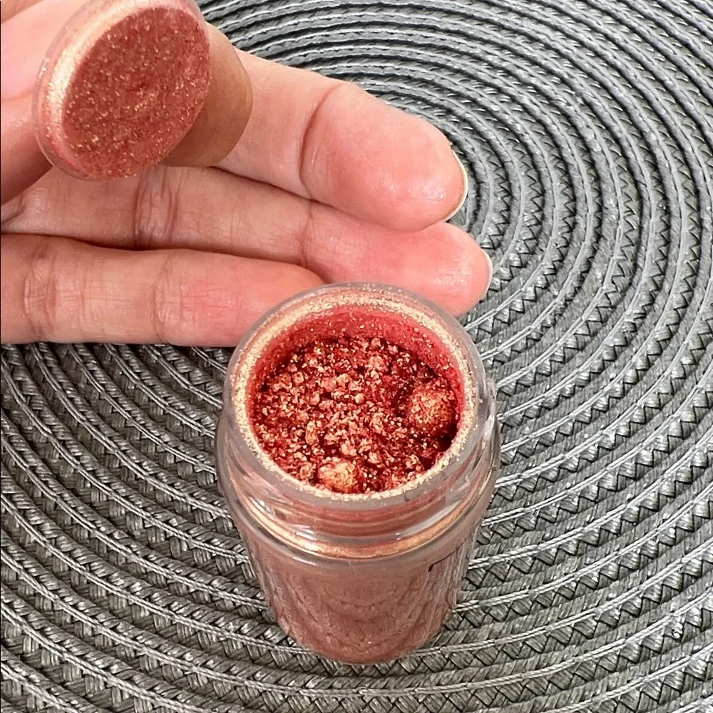 MAC Cosmetics mac pigment
